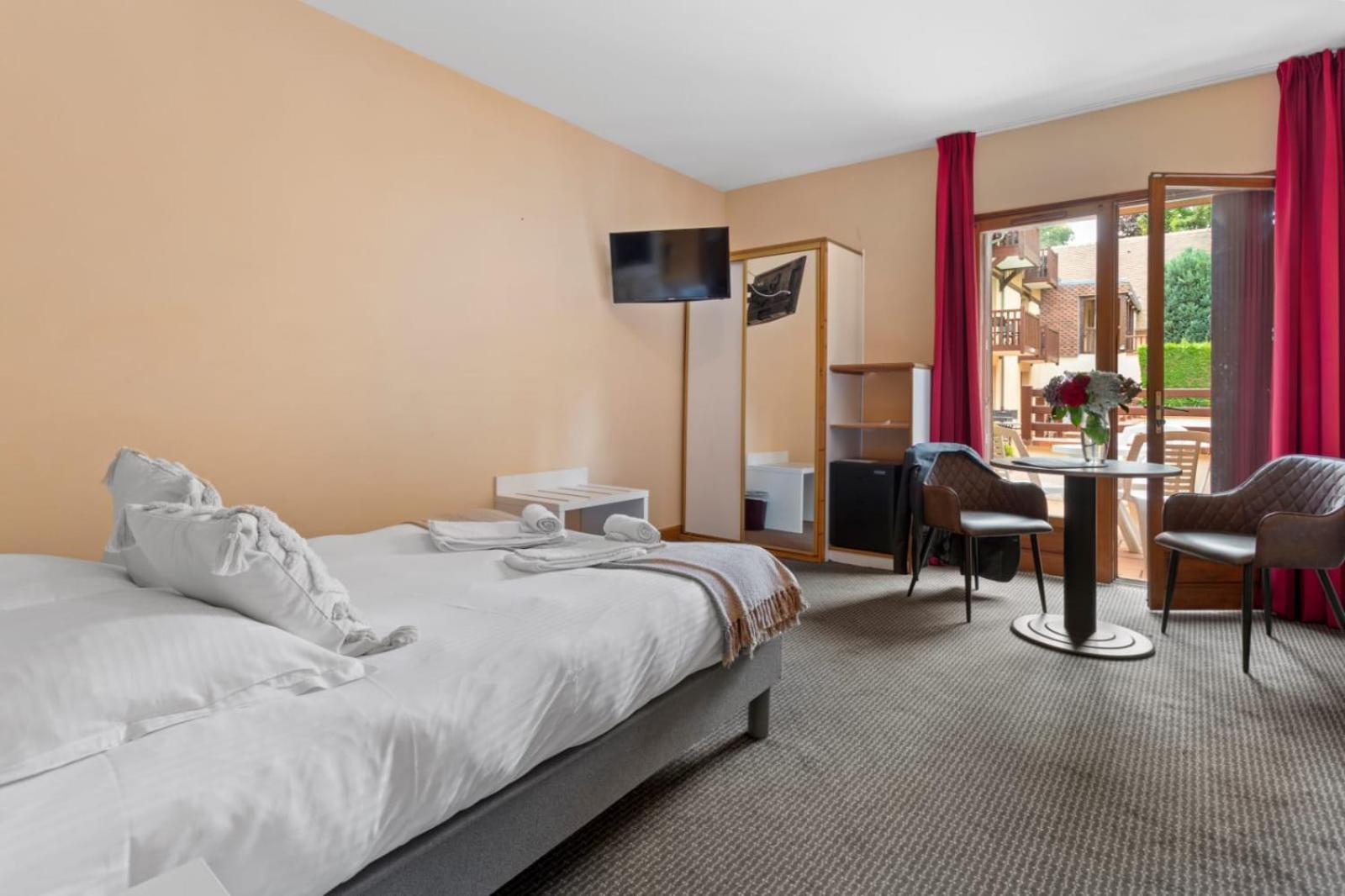 Hotel Le Romantica Pennedepie Εξωτερικό φωτογραφία